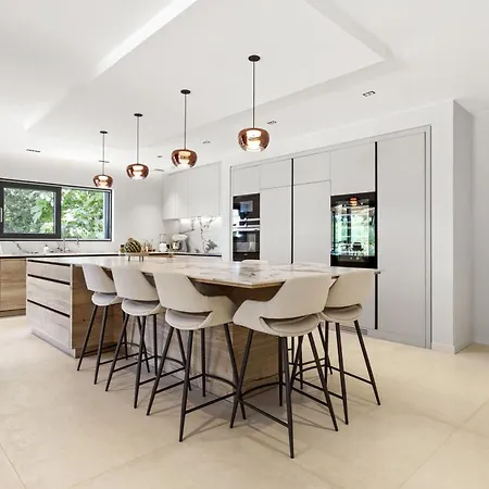 Belenos Piscine Vue 别墅 罗克布伦河畔阿尔让