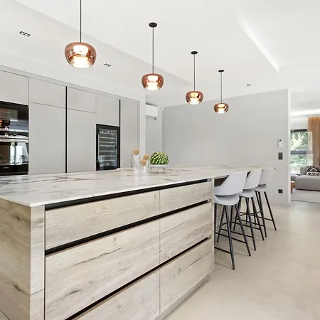 Belenos Piscine Vue *