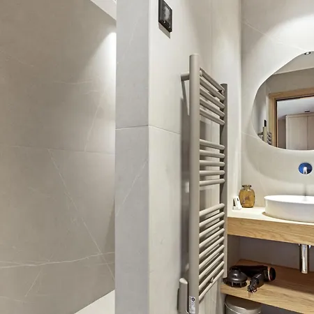 Belenos Piscine Vue Villa