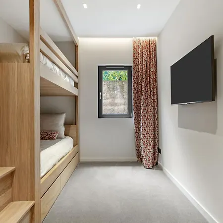 Belenos Piscine Vue Villa