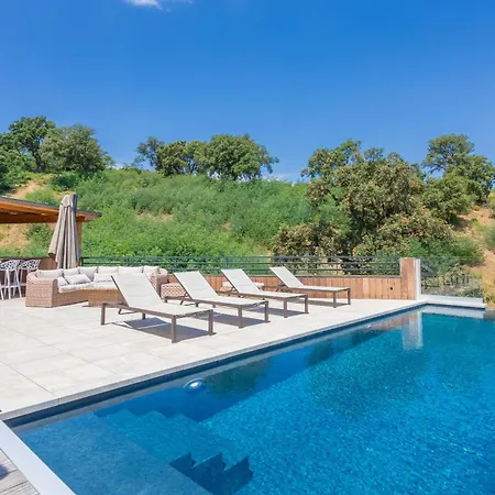 Belenos Piscine Vue *