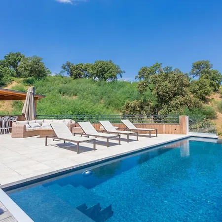 Belenos Piscine Vue *