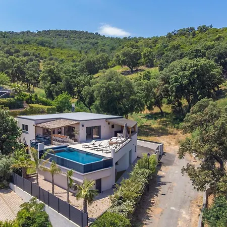 Belenos Piscine Vue